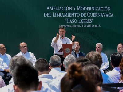 El Paso Exprés, otra obra con la marca del sexenio