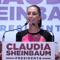 Sheinbaum acusa presunto delito electoral en Guanajuato por la entrega de “tarjetas rosas”