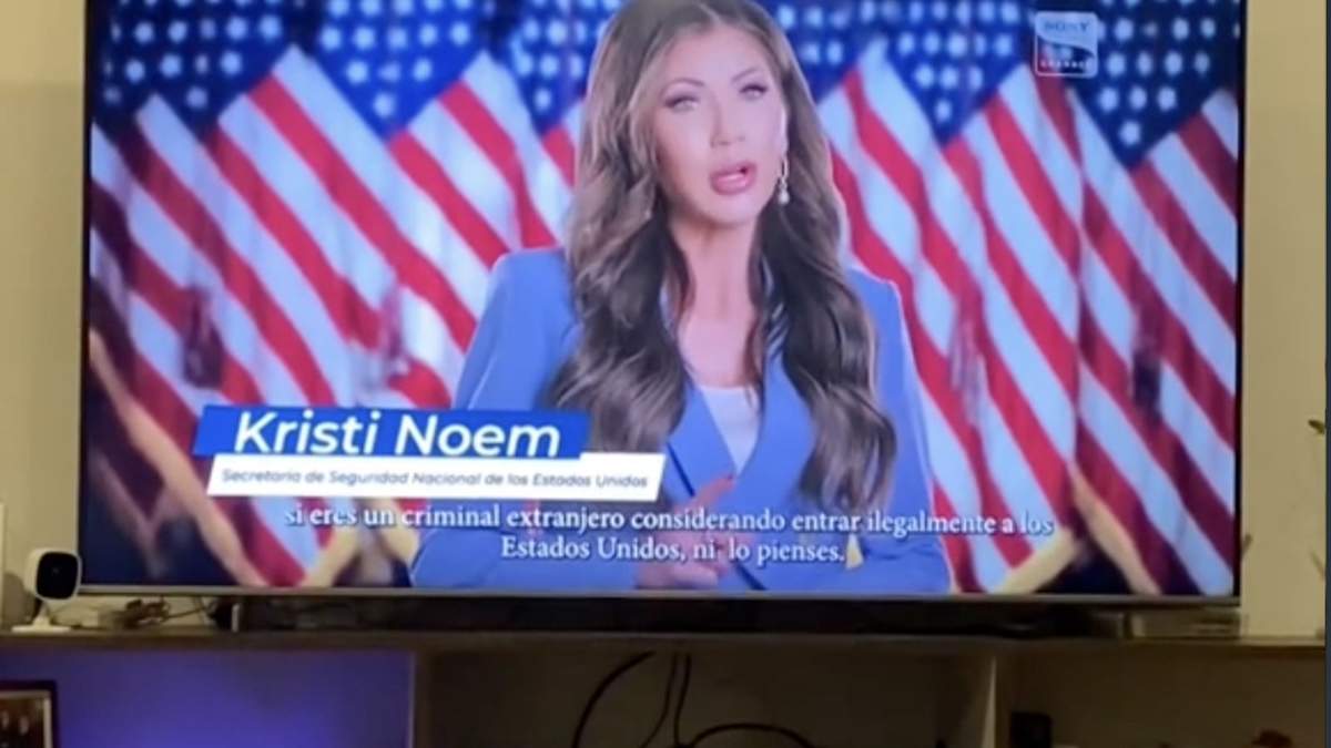 Kristi Noem en la campaña del gobierno de EU
