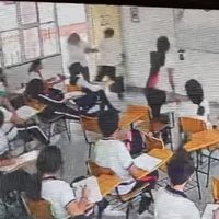En plena clase un alumno apuñala a su maestra en Ramos Arizpe, Coahuila (Video)