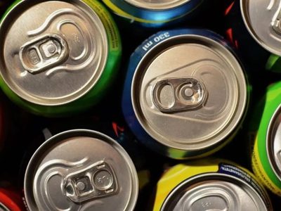 No tires las latas de gaseosa, mirá cómo podés hacer unas hermosas casitas para decorar tu casa o como souvenir