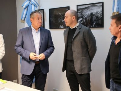 El gobierno provincial anunció obras de gas natural para más de 150 familias en Centenario