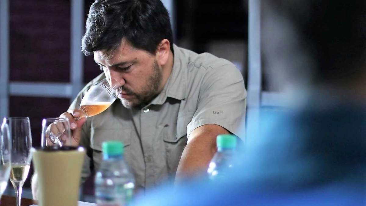 Tero Rengo, el vino de Lucas Quiroga. Fuente: (Twitter)