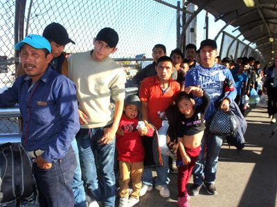 “Zar de la frontera” de Trump busca deportar al 90% de los solicitantes de asilo
