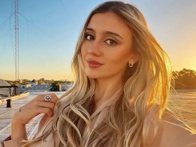 Morena Beltrán es pura elegancia con su microbikini que marca tendencia