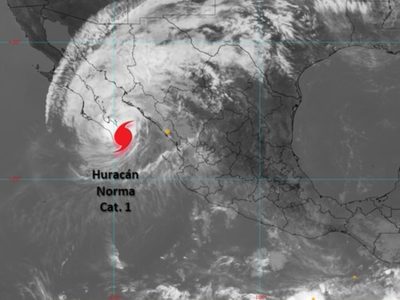 El huracán Norma toca tierra al sur de Todos Santos y se degrada a categoría 1
