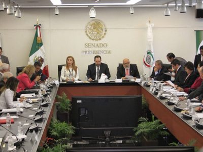Ratifica Senado a dos comisionados del IFT y Cofece por nueve años