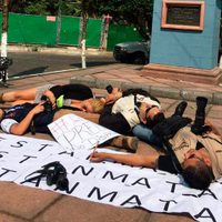 Comunicadores de Uruapan hacen marcha silenciosa en repudio al secuestro de Salvador Adame