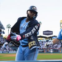 Yesavage, Vlady Jr. y Azulejos, a un triunfo de ganar la Serie Mundial tras vencer 6-1 a Dodgers