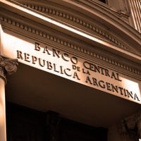 Economía emitió una Letra del Tesoro en Dólares para compensar al BCRA