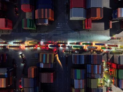 China eleva su arancel de represalia sobre EU al 84% mientras promete “luchar hasta el final”