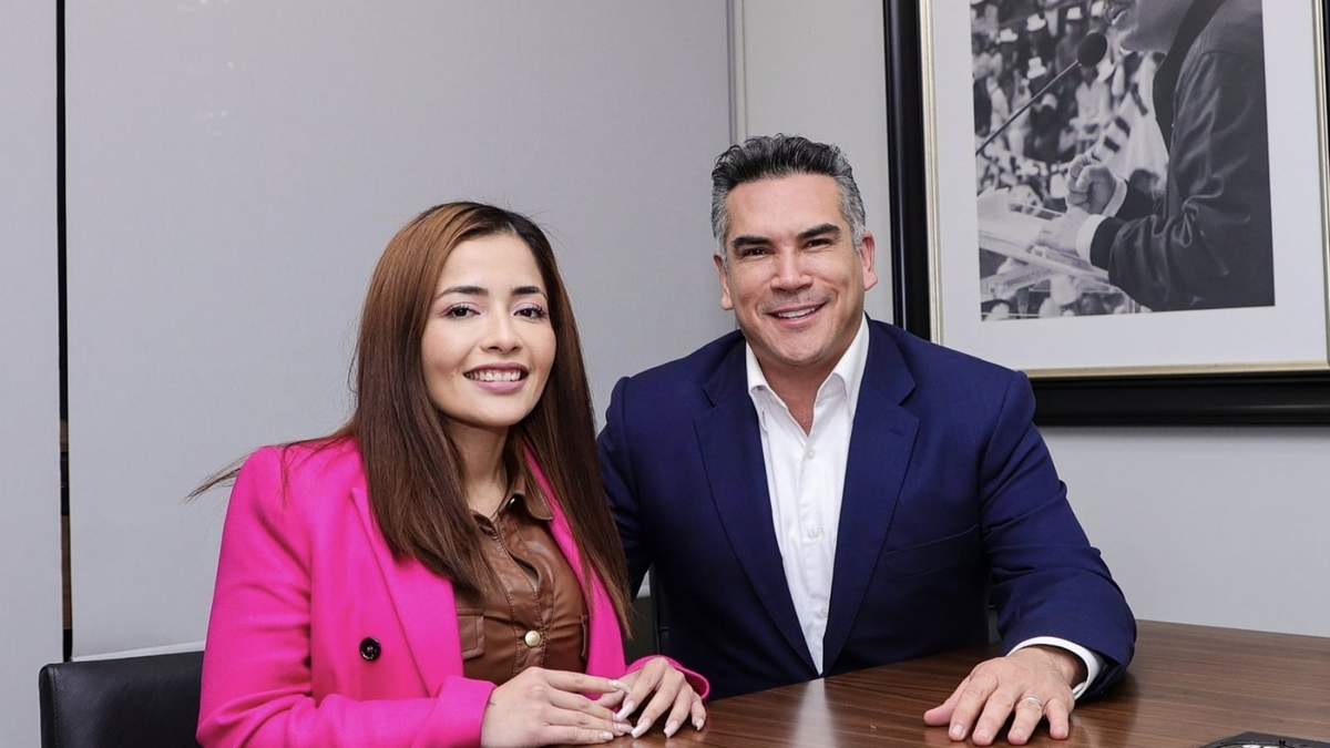 Claudia Balderas y el líder nacional del PRI