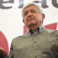Vinculación con los rusos es por ventaja en preferencias, expone AMLO