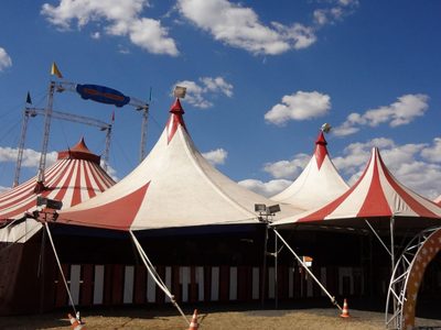“Por error” grupo armado secuestra a trapecista de circo Atayde