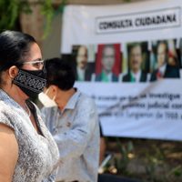 Votar en la consulta popular es obligatorio y necesario