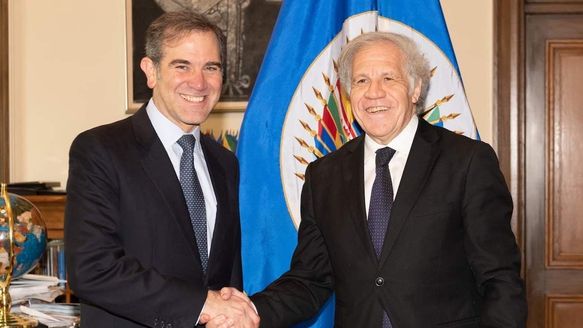 El presidente del INE y el secretario general de la Organización de Estados Americanos