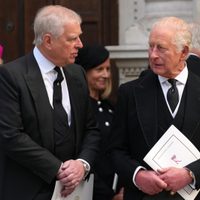 Detienen a Andrew Mountbatten-Windsor, hermano del rey Carlos, por vínculos con el pederasta Epstein