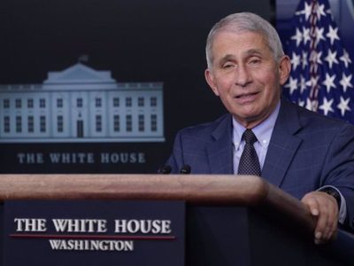 Anthony Fauci deja el Gobierno de EU tras ser la cara visible durante la pandemia
