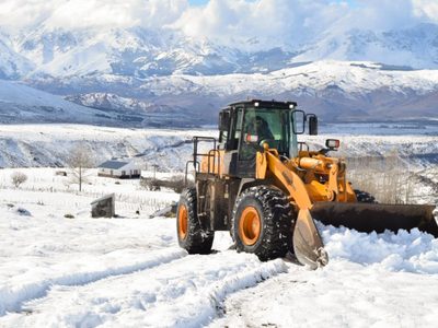 Rutas intransitables por acumulación de nieve y viento blanco