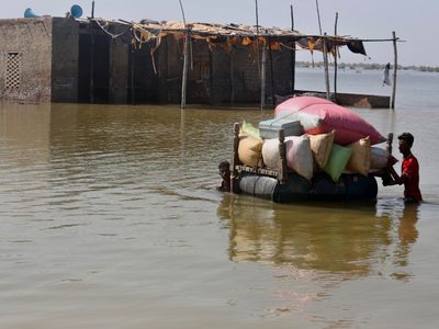 Más de mil 200 muertos por las inundaciones en Pakistán; esperan nuevas tormentas
