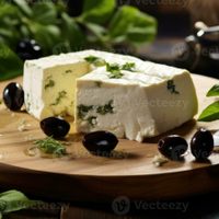Con solo 1 cosa y sin gastar de más: el truco para conservar el queso fresco por más tiempo en la heladera