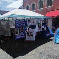 Plantón de familiares de desaparecidos cumple un mes en Puebla; exigen aprobación de ley