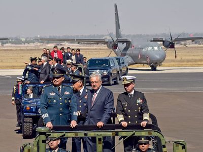 Inundan los juzgados con amparos contra el gobierno de AMLO