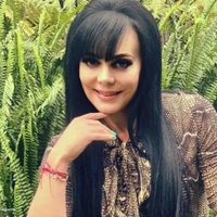 ¡CAOS! Maribel Guardia da un giro en vestido y sus seguidores... ¡Enloquecen!
