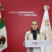 Sheinbaum rechaza violar veda electoral por desplegado de gobernadores de Morena en defensa de AMLO