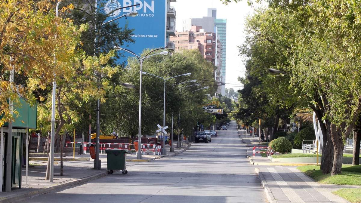 Calles vacías en la ciudad de Neuquén. Fuente: (Twitter)