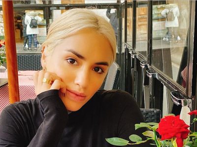 Muchos colores y de cabeza: Lali Espósito le puso alegría a sus redes sociales