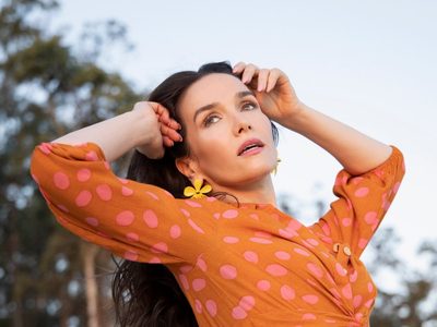 Natalia Oreiro sorprendió con un look romántico y teatral que revive el espíritu bohemio
