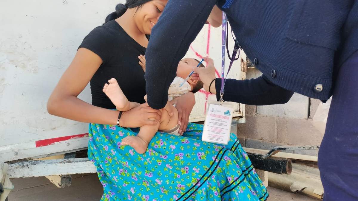 Campaña de vacunación contra el sarampión en Chihuahua