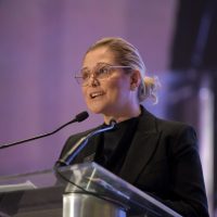 Gobernadora de Chihuahua busca reunión con Sheinbaum para hablar sobre agentes de EU