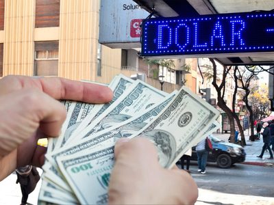 Dólar: por qué el blue no deja de caer