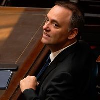Manuel Adorni negó la censura al periodismo y no contestó preguntas personales sobre su situación judicial