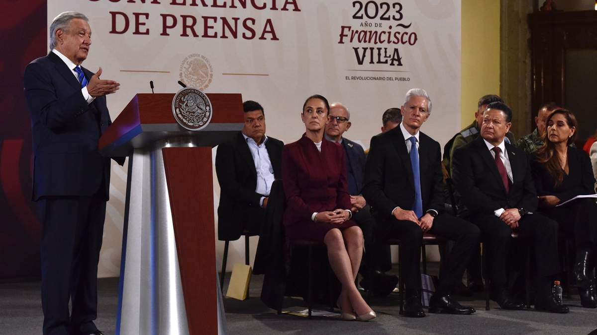 El presidente en Palacio Nacional durante la conferencia matutina de este lunes