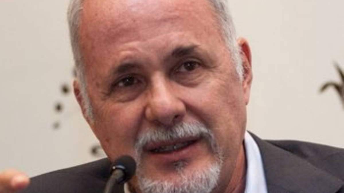 El presidente de la FIL, Raúl Padilla