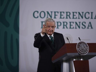 AMLO negociará contratos otorgados en el gobierno de Peña para mantenimiento de 15 carreteras