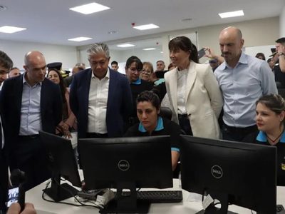 Figueroa inauguró la comisaría 52 y un Centro de Monitoreo en Centenario
