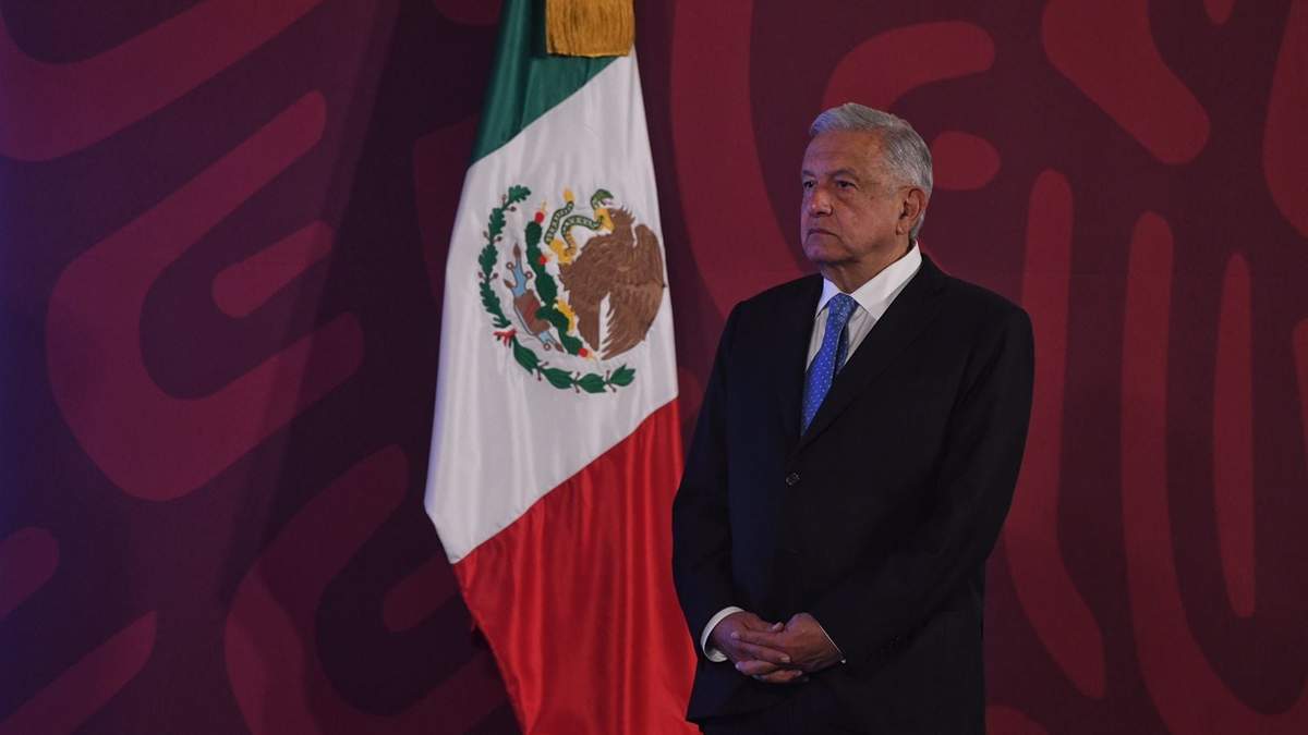 El presidente durante el mensaje a medios