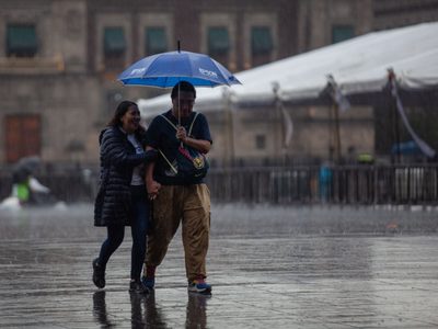 Arreciarán las lluvias de lunes a jueves por frentes fríos, onda tropical 34 y tormenta Narda
