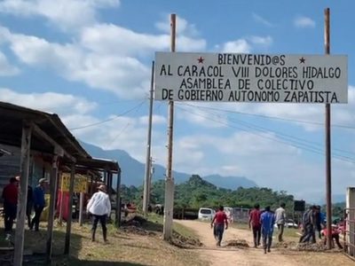 Miles de personas se dirigen a Chiapas para celebrar el 30 aniversario del levantamiento del EZLN