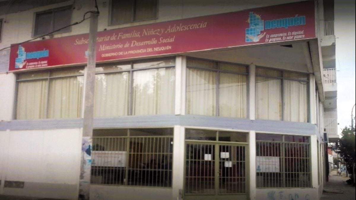 Desde la Subsecretaría de Familia también se entregaron planes sociales a empleados púbicos. Fuente: (Facebook)