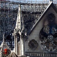 Turismo y descuido en Notre Dame