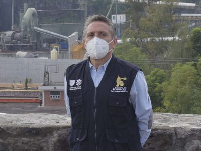 Manuel Negrete declina a favor de Evelyn Salgado en Guerrero