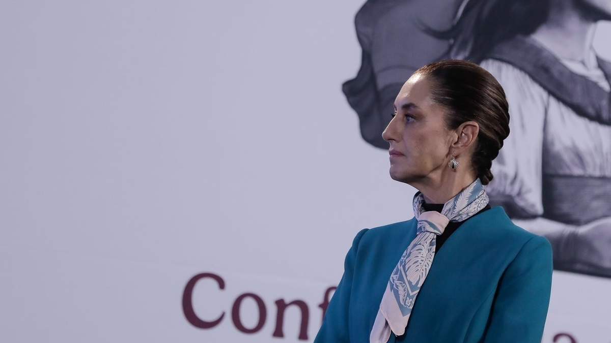 La presidenta durante la "mañanera del pueblo"