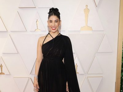 Stephanie Beatriz, la actriz nominada a los Oscars que nació en Neuquén