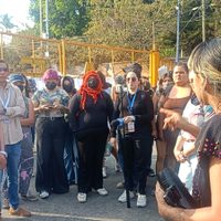 Alumnos toman la sede de la UAEM por desaparición de una estudiante (Video)
