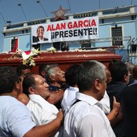 Leen carta póstuma de Alan García; ocho apristas mueren en accidente